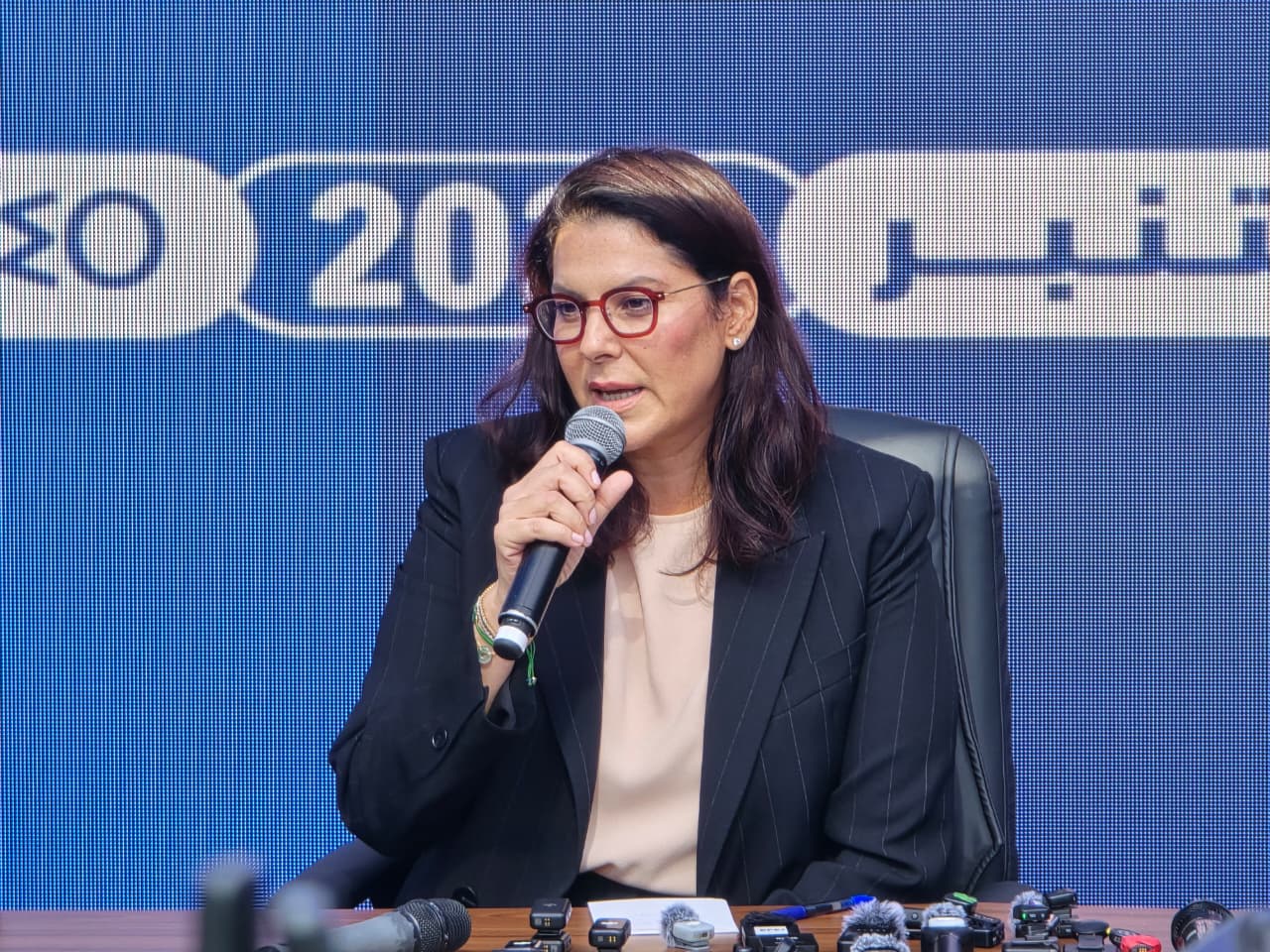 المنصوري تشيد بمسار لقجع وتؤكد أن رئاسة الحكومة اختصاص ملكي