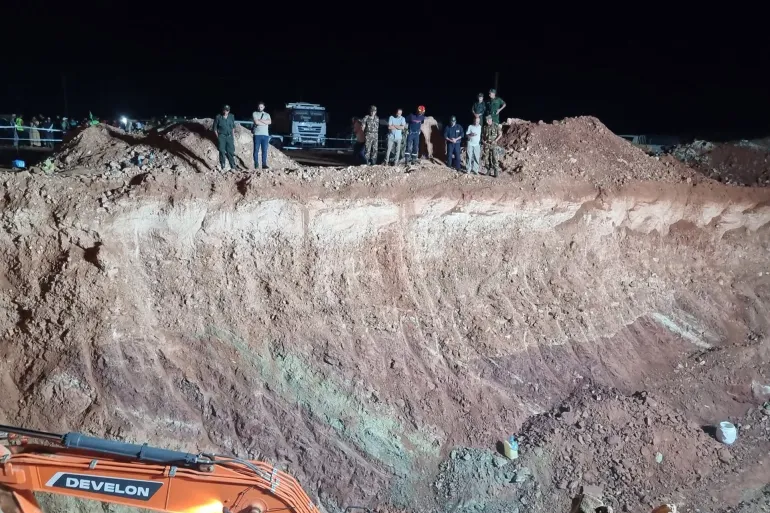 الجزائر 13 طفل جزائري عالق في قاع بئر يعيد مأساة المغربي ريان للواجهة(فيديو)