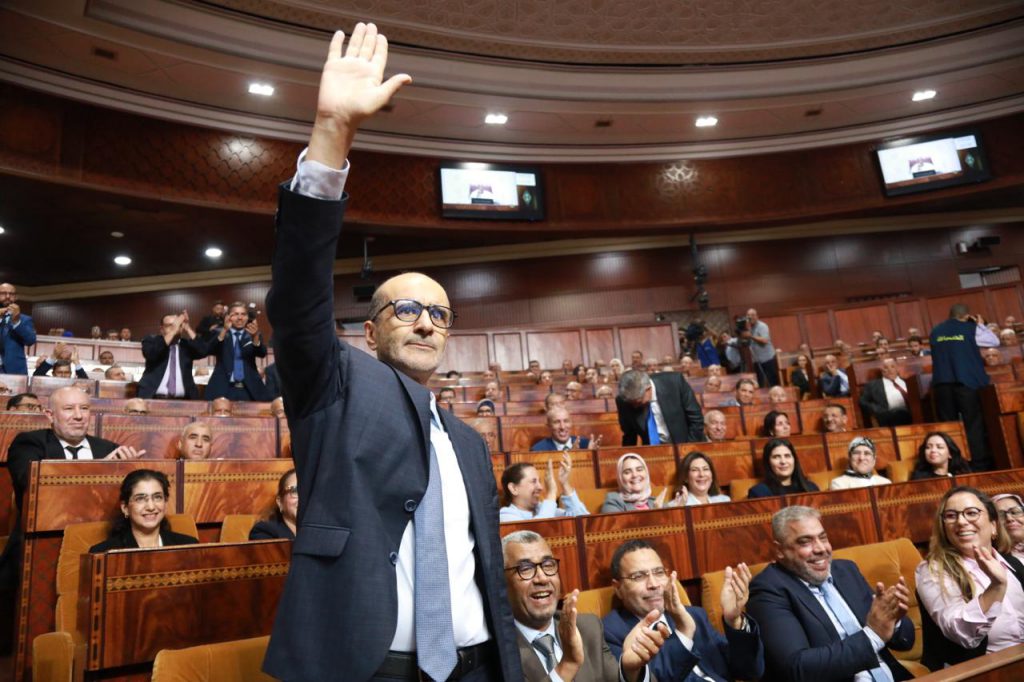 الأزمي يهاجم الحكومة ويطالبها بكشف مصير وعودها الانتخابية الأزمي يهاجم الحكومة ويطالبها بكشف مصير وعودها الانتخابية